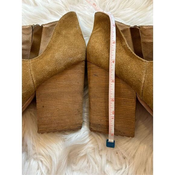 Matt Bernson Suede booties tan cut out ankle size 9.5 platform - Picture 7 of 8
